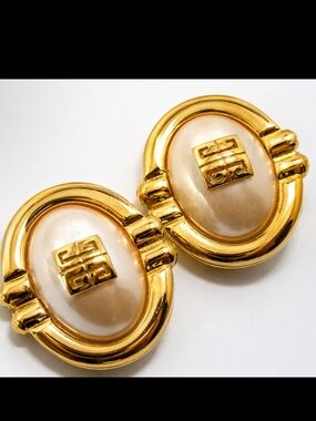 GIVENCHY Huge Vintage Gold Oval Pearl Clip Earrings EUC